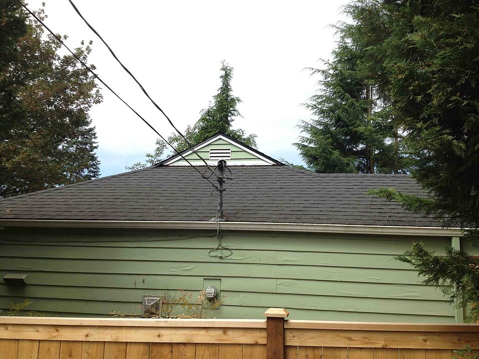 2nd image of 1427 NE 107th St