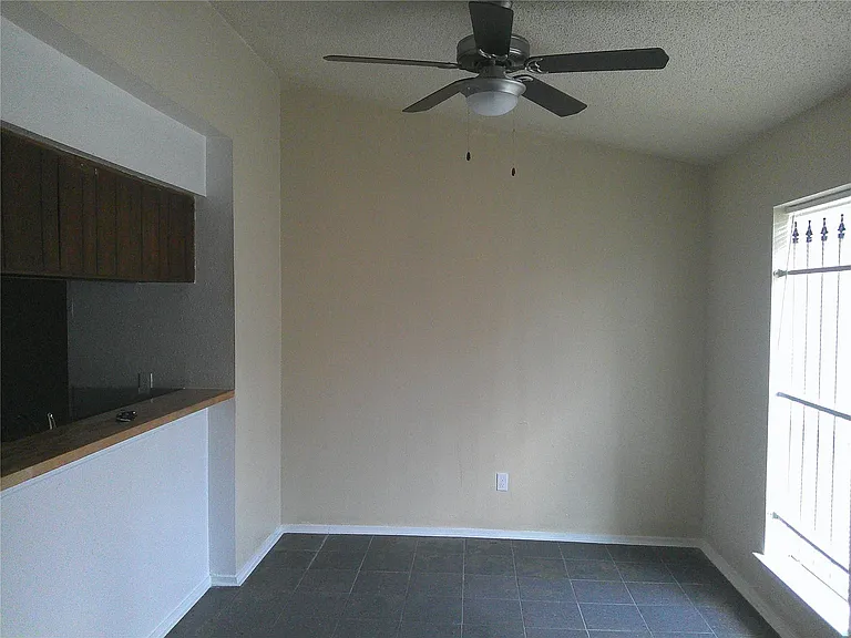 5771 Easthampton Dr #B — Photo 19