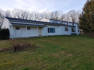 973 N Quaker Ln, Staatsburg, NY 12580