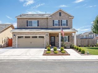 9001 Village Oaks Way, Shafter, CA