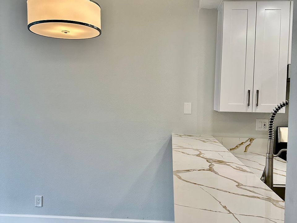 Bar Height Countertop for eating