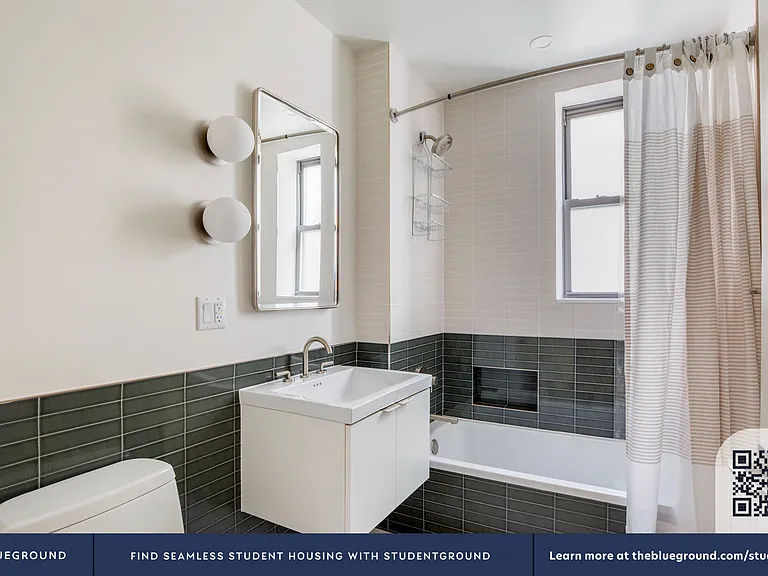 300 W 21st St #52 — Photo 11