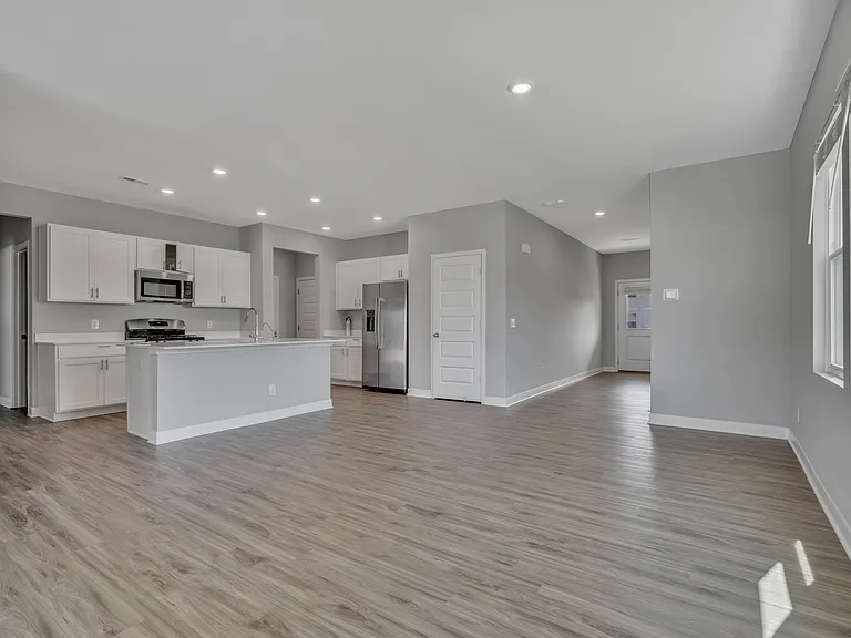 76 Fernleaf Dr — Photo 33