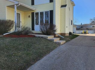 9 Sunfish Ct, Madison, WI 53713