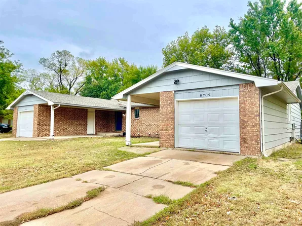 8711 E Arthur Cir, Wichita, KS 67207