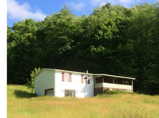 2946 Chaney Dr, New Philadelphia, OH 44663