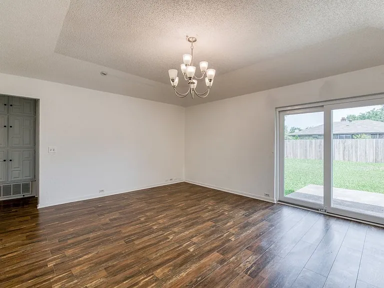 1700 Willow Vale Dr — Photo 5