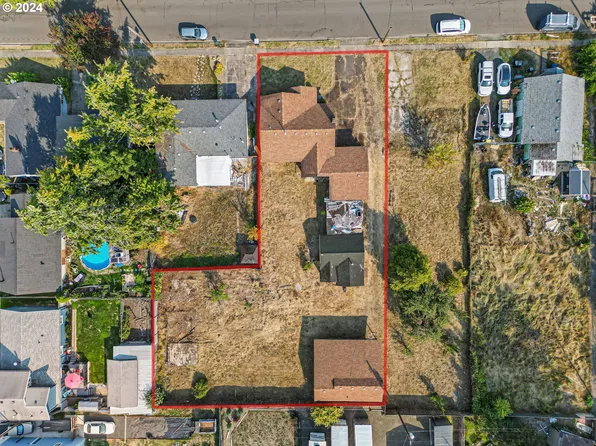 554 19th St, Springfield, OR 97477