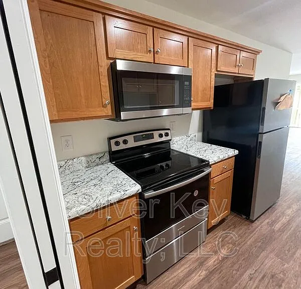 129-131 Cardin St #131 — Photo 5