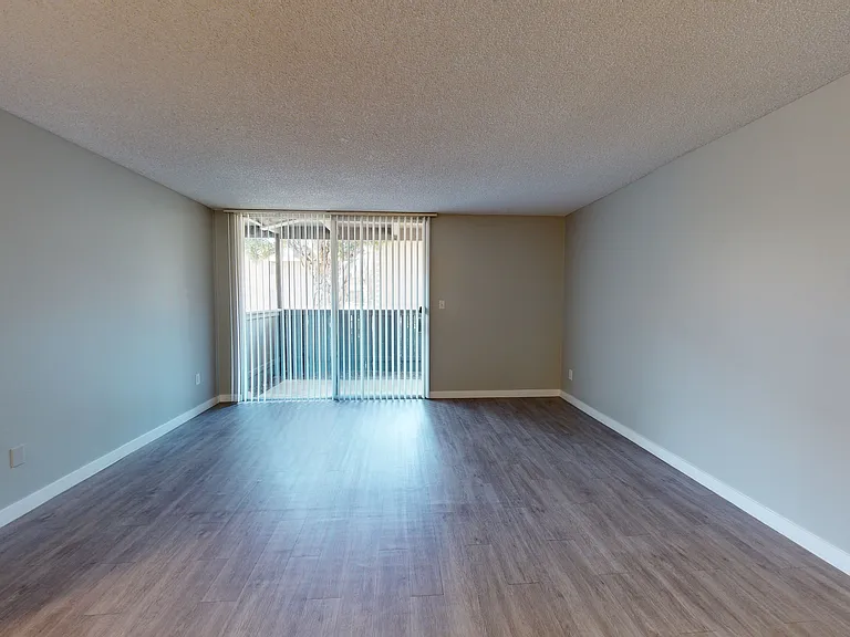 Pine Lake Apartments — Photo 20