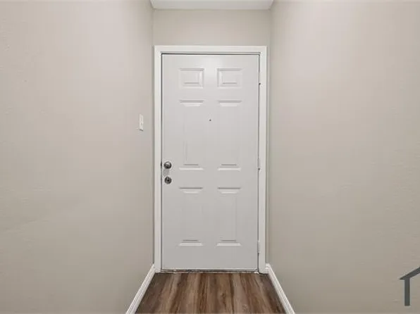 2013 Long Dr, Richmond, TX 77469