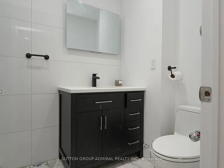 68 Addison St #2-& — Photo 22