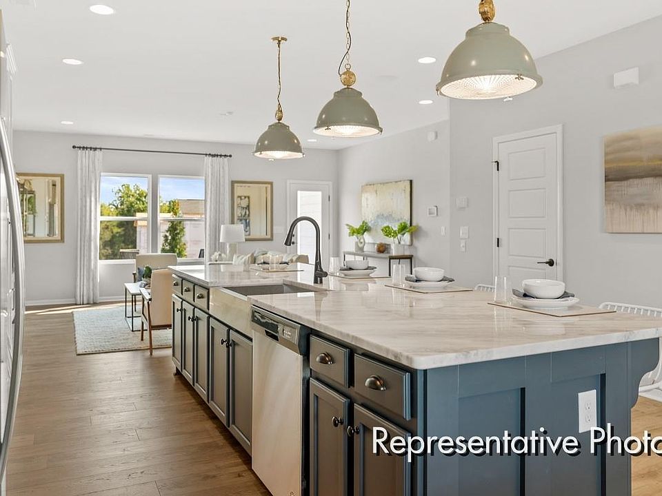 5012 Mooreland Oaks Way 132P, Mount Holly, NC 28120 MLS CAR4004329