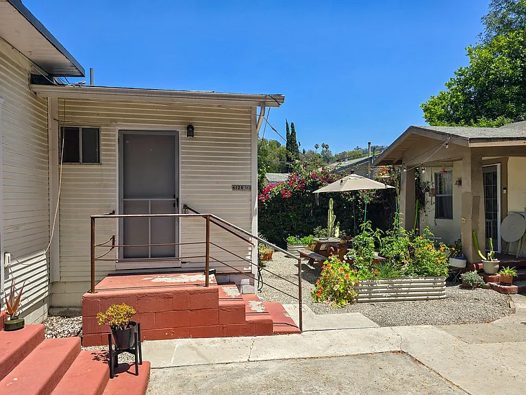 4126 Cumberland Ave — Photo 2