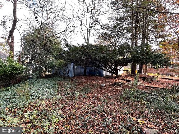 5th image of 8156 Forest Glen Dr