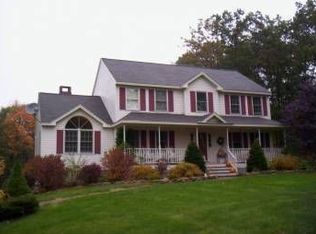 49 Sherwood Rd, Londonderry, NH 03053