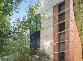 1330 N Cleveland Ave, Chicago, IL 60610