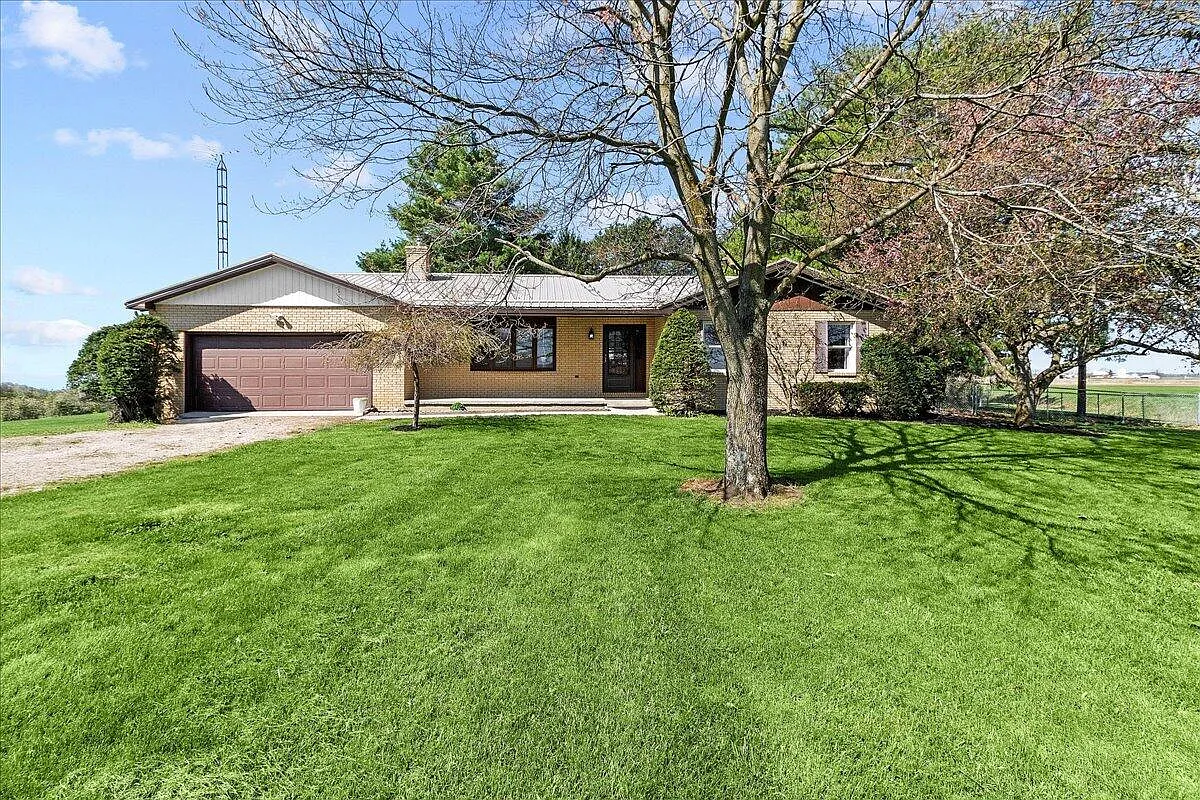 4005 State Highway 203 photo 1