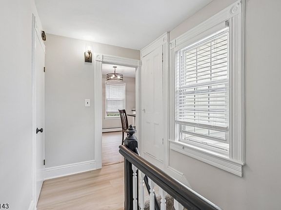 4th image of 25 Atno Ave APT 2
