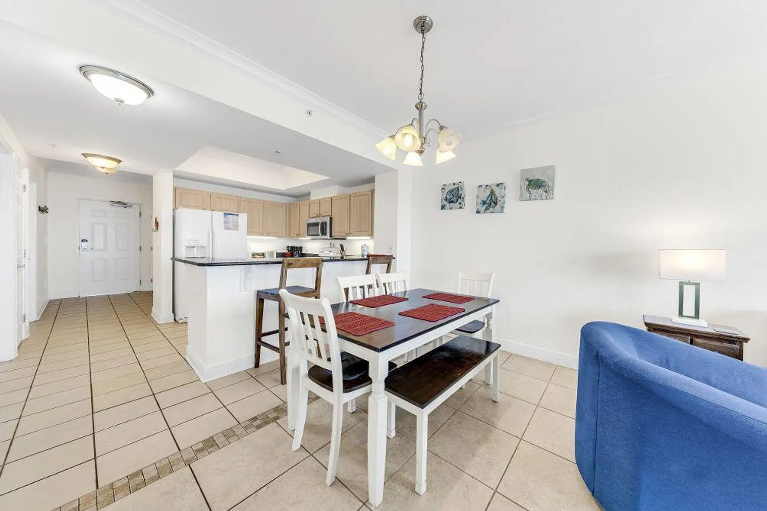 2 bed, 2.0 bath, 1044 sqft, $3,431 — Photo 4