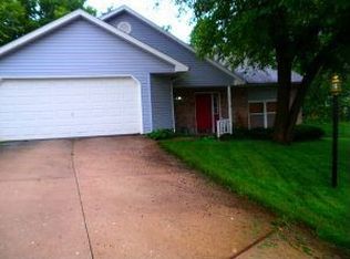 4316 W Brookview Ct, Columbia, MO 65203