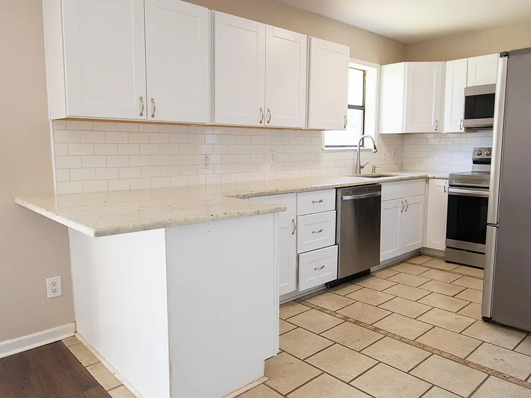 4724 Cape Cod Dr — Photo 14