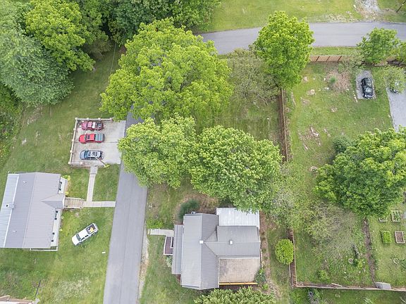 3rd image of 350 W Jackson St