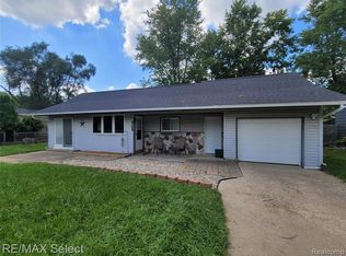 307 Chestnut St, Flushing, MI 48433