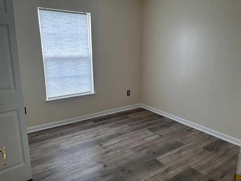 2453 Fox Stream Ln — Photo 18