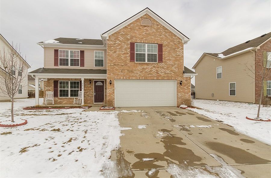 1st image of 5614 W Woodview Trl