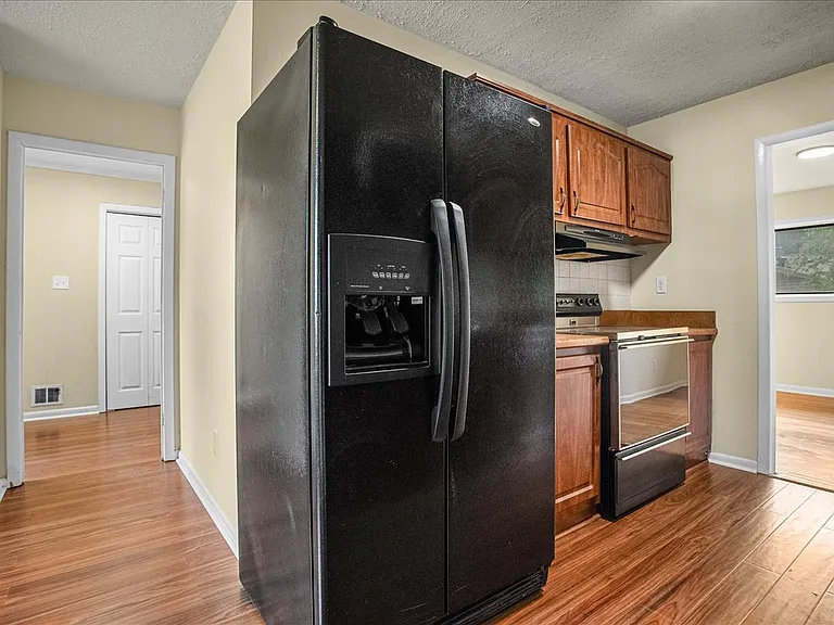 6700 Cipriano Rd — Photo 12