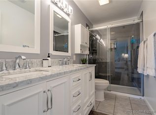 4800 Eagleview Dr UNIT 114A, Osage Beach, MO 65065
