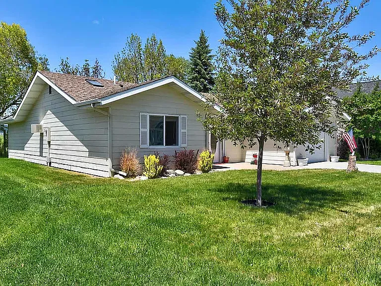 34 Cloverview Dr — Photo 12