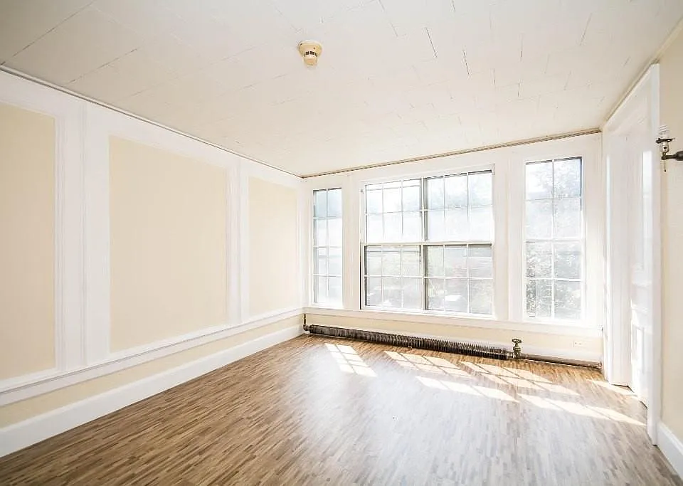 328 Wilder St #8