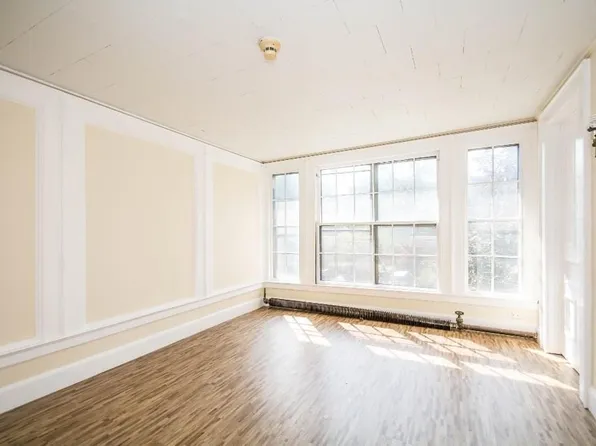 328 Wilder St, Lowell, MA