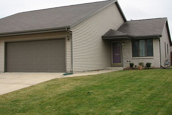 2nd image of 1809 N Pontiac Dr #B
