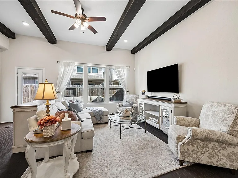 4026 Delta Rose St — Photo 8