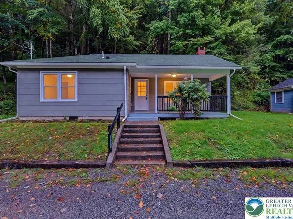 108 Hartman Ln, Effort, PA 18330