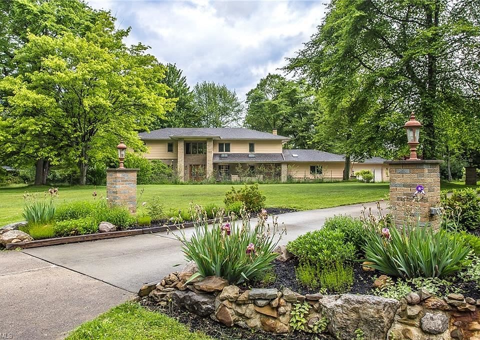 2nd image of 28899 Orange Meadow Ln