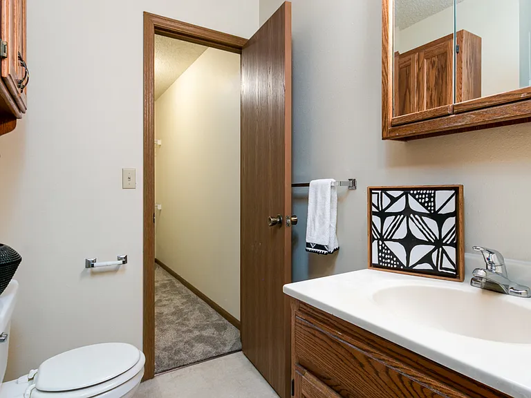 1620 McCain Ln — Photo 13