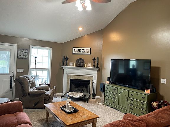 4th image of 500 Lee Road 2126