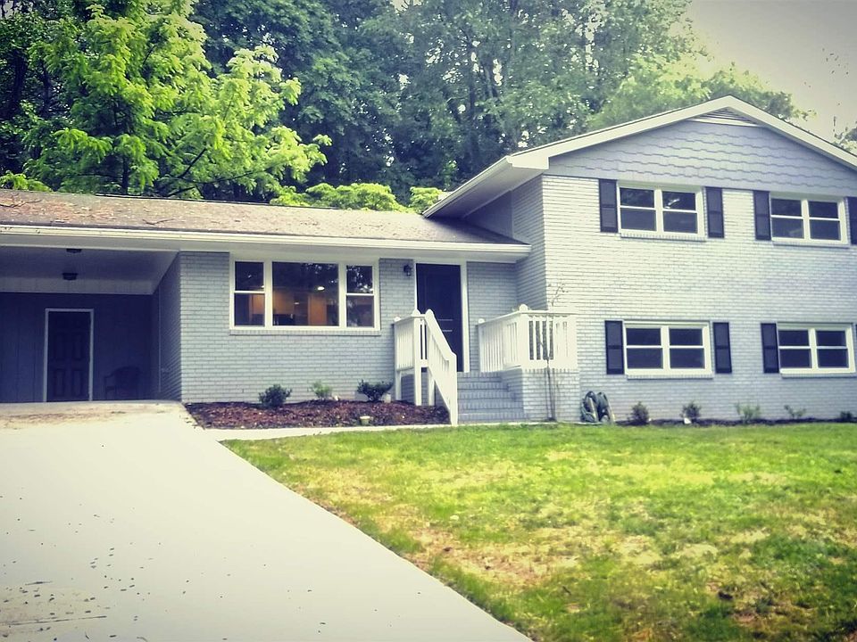 1st image of 3300 Maxwell Dr SW
