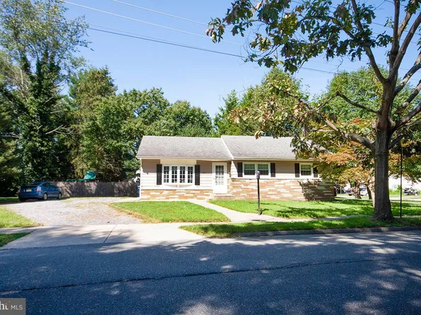 210 Girard Rd S, Glassboro, NJ 08028