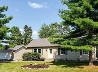 10498 Lakewood Dr, Hayward, WI 54843