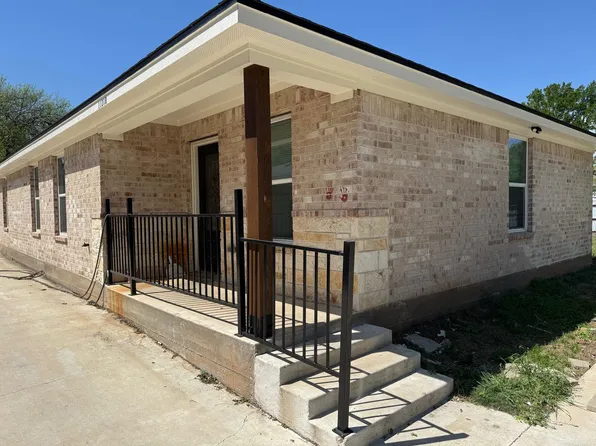 1121 N 10th St #B, Waco, TX 76707