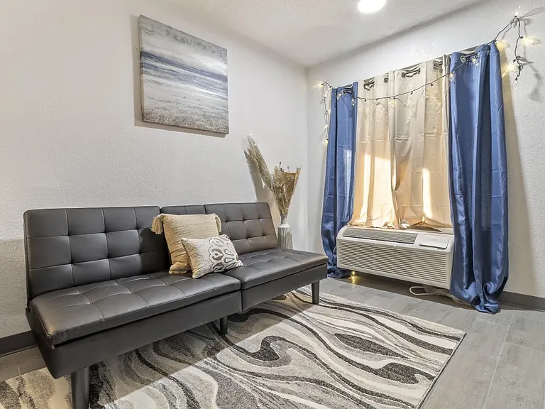 Elite Living Residences — Photo 3