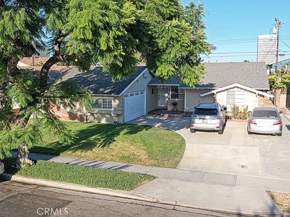 3rd image of 12532 Spinnaker St