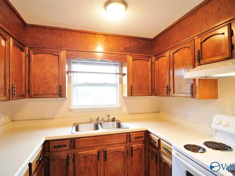 2979 Old Highway 431 #B — Photo 2