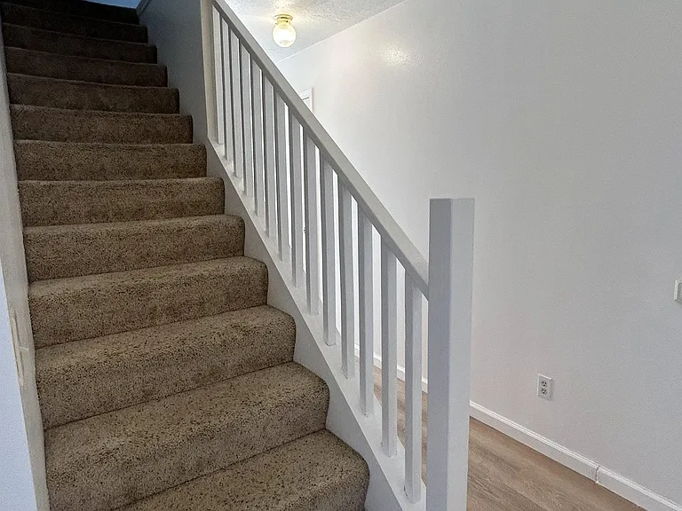 320 S Ashley Ave — Photo 12