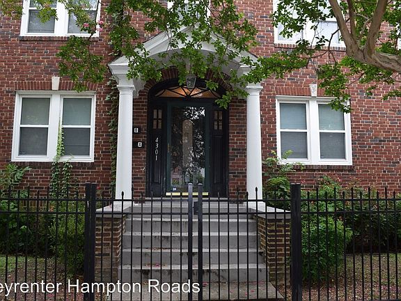 3rd image of 4301 Newport Ave #A